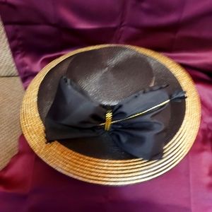 Black and gold medium hat